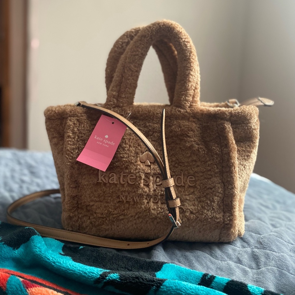 Kate spade Ella faux sherling tan 🤎